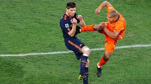 萨拉赫：赛场利刃，球队胜负关键。